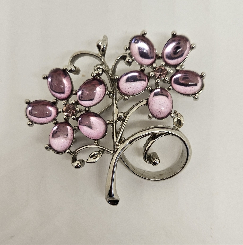 Flower Brooch Pin Pink Crystsl Rhinestones Acrylic Plastic Stones Silver Vintage